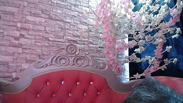 Snapshot of BellaMarquez_ chatting on December 13, 2025, 7:53 pm BellaMarquez online show from December 13, 2025, 7:53 pm