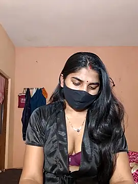 Snapshot of adite20 chatting on December 18, 2025, 6:47 pm adite20 online show from December 18, 2025, 6:47 pm