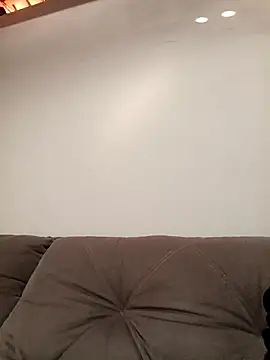 Cugulosojmbv online show from December 17, 2025, 10:21 am