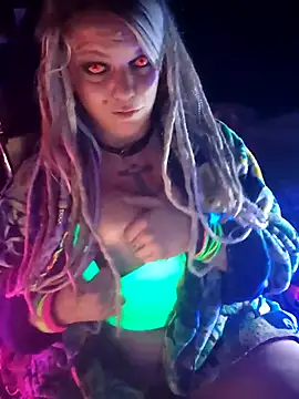 Horny hippie online show from October 31, 2025, 5:30 am