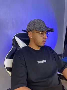 Snapshot of Brand_Collins chatting on December 16, 2025, 8:14 pm Brand Collins online show from December 16, 2025, 8:14 pm