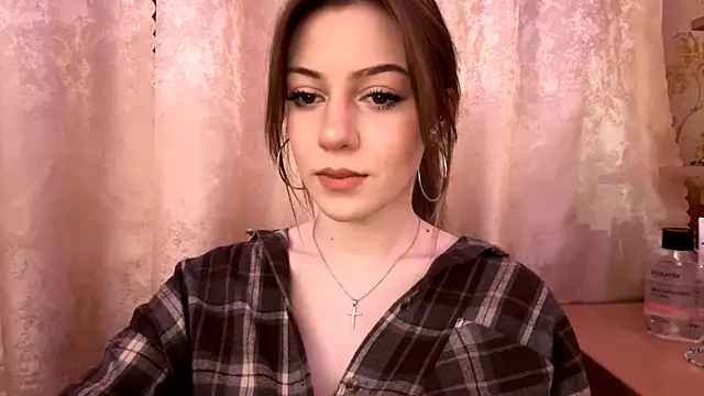 Snapshot of SoonMoilanen chatting on December 17, 2025, 5:41 pm SoonMoilanen online show from December 17, 2025, 5:41 pm