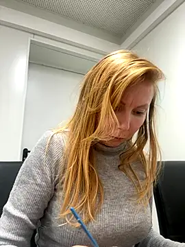 Snapshot of JenyJansy chatting on December 4, 2025, 6:16 pm JenyJansy online show from December 4, 2025, 6:16 pm