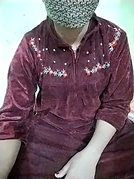 Snapshot of RASHMI_SHARMA9 chatting on November 29, 2025, 5:43 am RASHMI SHARMA9 online show from November 29, 2025, 5:43 am