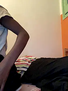 Snapshot of ___Hannah___ chatting on December 14, 2025, 9:25 am Hannah online show from December 14, 2025, 9:25 am