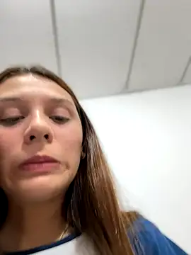 allisonn parker26 online show from November 26, 2025, 10:44 pm