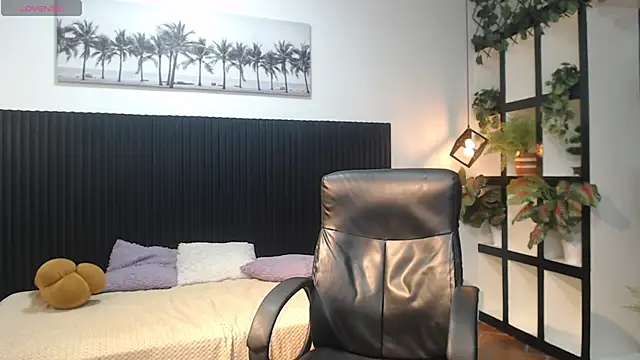 Snapshot of Michaelkoiv chatting on December 20, 2025, 12:34 pm Michaelkoiv online show from December 20, 2025, 12:34 pm