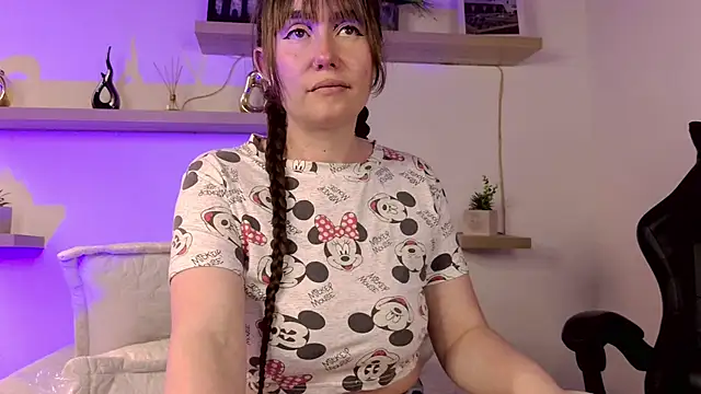 tiffanyrose03 online show from December 2, 2025, 8:37 pm