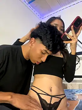 Snapshot of aurora_082 chatting on December 5, 2025, 4:43 am aurora 082 online show from December 5, 2025, 4:43 am