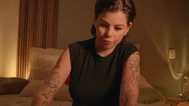 Snapshot of ammberjay chatting on February 11, 2026, 10:04 pm ammberjay online show from February 11, 2026, 10:04 pm