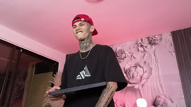 Paulo 527 online show from February 13, 2026, 5:14 am