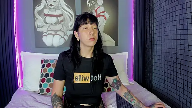 nora temptress online show from June 8, 2026, 3:23 pm