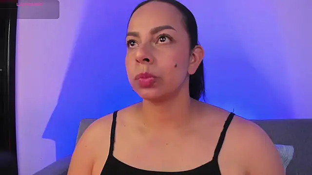 jimena chic1 online show from May 25, 2026, 10:38 pm