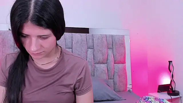 Snapshot of ZafiraNavarro chatting on January 31, 2026, 9:35 pm ZafiraNavarro online show from January 31, 2026, 9:35 pm