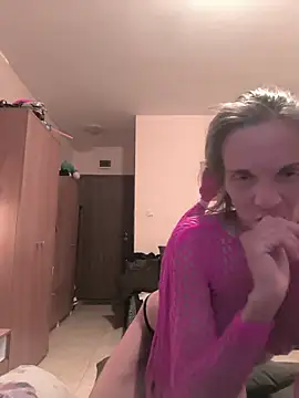 Snapshot of w1cked_couple chatting on July 3, 2026, 4:08 am w1cked couple online show from July 3, 2026, 4:08 am