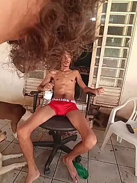 Snapshot of theyllorwillian chatting on March 1, 2026, 2:19 pm theyllorwillian online show from March 1, 2026, 2:19 pm