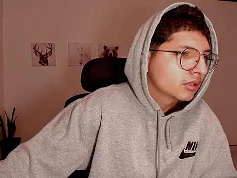 Snapshot of Juan_belmont chatting on February 10, 2026, 9:24 am Juan belmont online show from February 10, 2026, 9:24 am