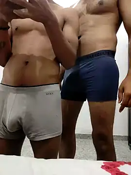 Snapshot of Amit22122 chatting on November 30, 2025, 3:27 pm Amit22122 online show from November 30, 2025, 3:27 pm