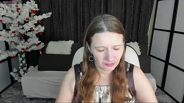 Snapshot of KathrineMeyer chatting on December 23, 2025, 2:20 am KathrineMeyer online show from December 23, 2025, 2:20 am