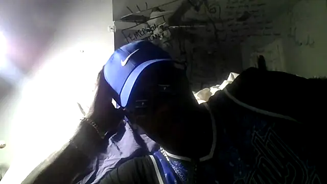 Snapshot of YOUNGmj6023 chatting on December 20, 2025, 4:19 am YOUNGmj6023 online show from December 20, 2025, 4:19 am