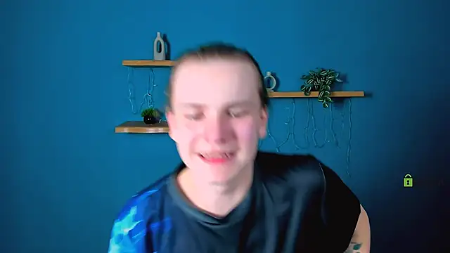 Snapshot of leo_void chatting on December 16, 2025, 8:03 pm leo void online show from December 16, 2025, 8:03 pm