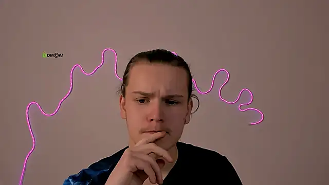 Snapshot of leo_void chatting on January 6, 2026, 9:35 am leo void online show from January 6, 2026, 9:35 am