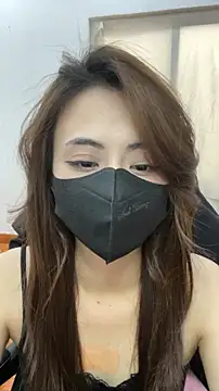 Lunamoon68 online show from April 5, 2026, 9:50 am