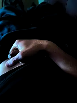 Snapshot of daniellDT chatting on December 18, 2025, 1:00 am daniellDT online show from December 18, 2025, 1:00 am