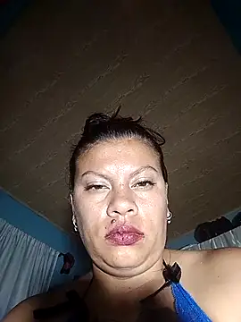 daphne-glow online show from December 5, 2025, 2:42 am