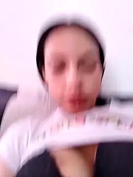 Snapshot of Amarantaa_swet chatting on December 16, 2025, 2:33 pm Amarantaa swet online show from December 16, 2025, 2:33 pm