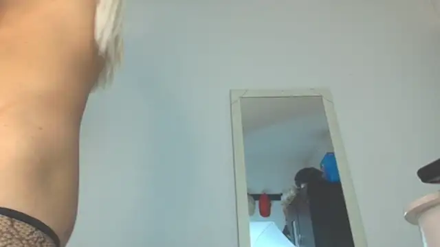 Snapshot of Brianny_X chatting on February 9, 2026, 4:00 pm Brianny X online show from February 9, 2026, 4:00 pm