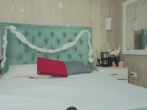 Snapshot of Apriil_Sweett chatting on December 4, 2025, 1:42 pm Apriil Sweett online show from December 4, 2025, 1:42 pm