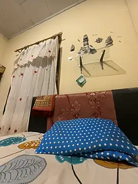 Snapshot of aril200117 chatting on February 17, 2026, 6:47 pm aril200117 online show from February 17, 2026, 6:47 pm