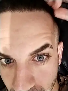 Snapshot of hazarcannn chatting on November 27, 2025, 8:55 pm hazarcannn online show from November 27, 2025, 8:55 pm