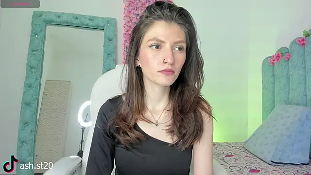 Snapshot of Ash_20_ chatting on July 23, 2026, 8:18 pm Ash 20 online show from July 23, 2026, 8:18 pm
