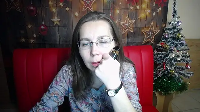 Snapshot of DaisyEdit chatting on December 21, 2025, 6:09 am DaisyEdit online show from December 21, 2025, 6:09 am