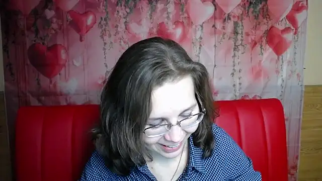 Snapshot of DaisyEdit chatting on February 15, 2026, 7:51 am DaisyEdit online show from February 15, 2026, 7:51 am