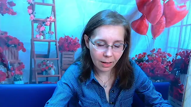 DaisyEdit online show from May 3, 2026, 5:35 am