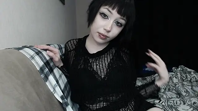 Snapshot of Lucyy666 chatting on December 18, 2025, 1:17 pm Lucyy666 online show from December 18, 2025, 1:17 pm