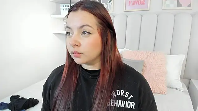 Snapshot of Nina_Rouse_ chatting on December 17, 2025, 12:22 pm Nina Rouse online show from December 17, 2025, 12:22 pm