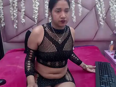 seleneRose69 online show from December 14, 2025, 1:55 am