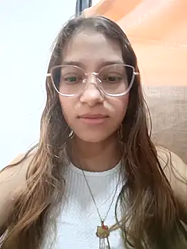 Vanneskk online show from December 18, 2025, 2:01 pm