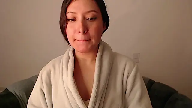 -Ivonny- online show from December 19, 2025, 9:55 pm