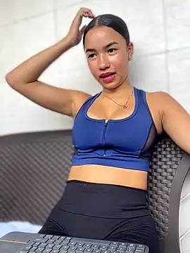 ZoeyFierce online show from May 28, 2026, 4:48 pm