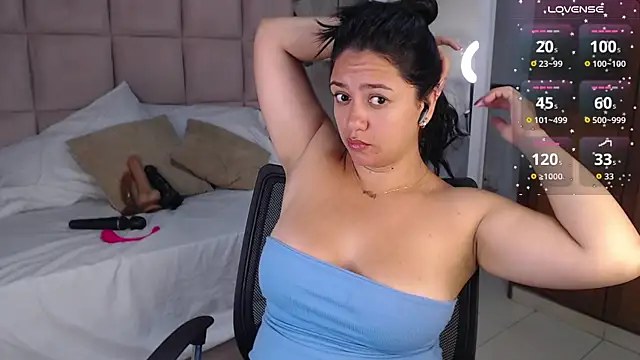 Snapshot of KaylaVonn chatting on January 10, 2026, 4:25 am KaylaVonn online show from January 10, 2026, 4:25 am