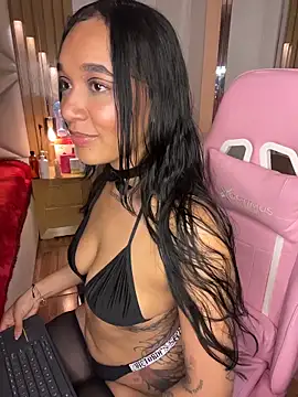 coraline vera online show from March 25, 2026, 7:42 pm