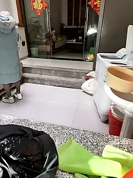 Snapshot of mimi2052 chatting on January 12, 2026, 12:27 am mimi2052 online show from January 12, 2026, 12:27 am