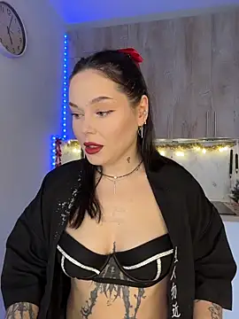 EvaNoirrr online show from December 5, 2025, 7:06 am