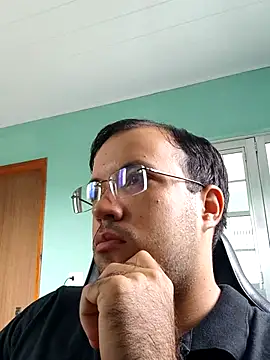 Snapshot of Silvakkfitk chatting on February 19, 2026, 10:33 am Silvakkfitk online show from February 19, 2026, 10:33 am