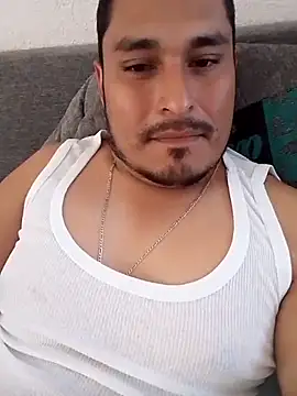 Snapshot of cristian112090 chatting on January 16, 2026, 5:39 pm cristian112090 online show from January 16, 2026, 5:39 pm